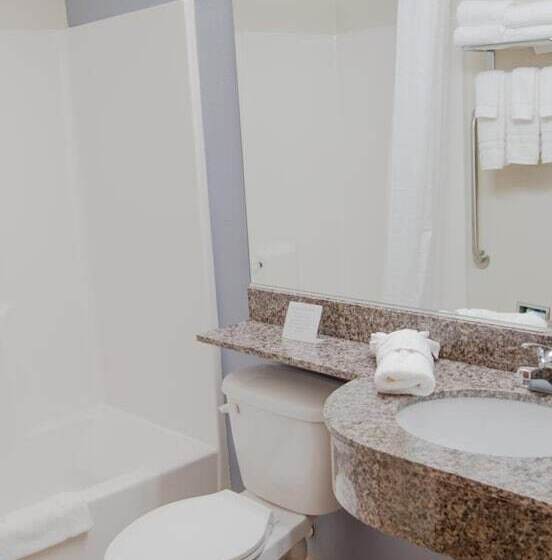 בית מלון כפרי Westay Suites   Belle Chasse