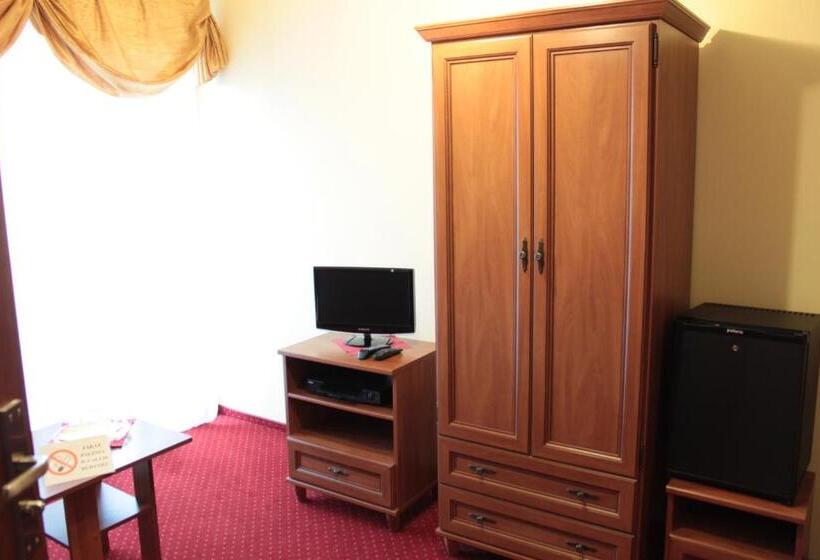 호텔 Zajazd Skorpion B&b