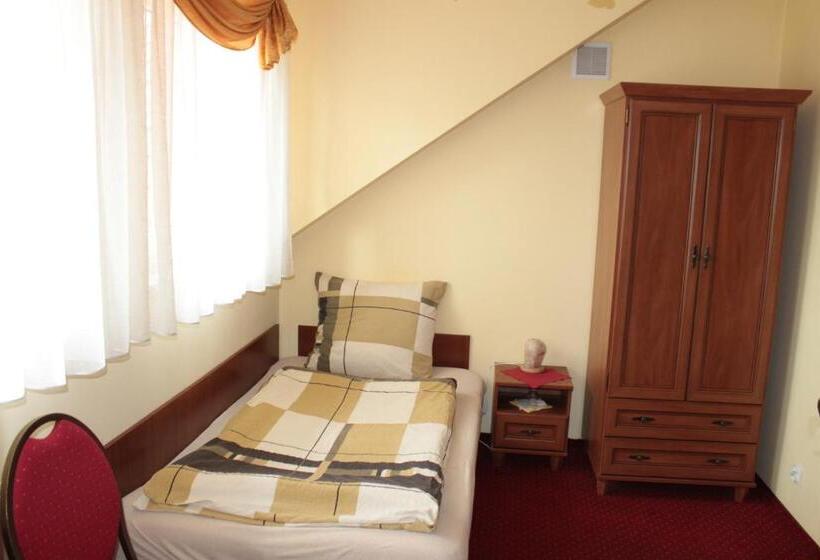 Отель Zajazd Skorpion B&b