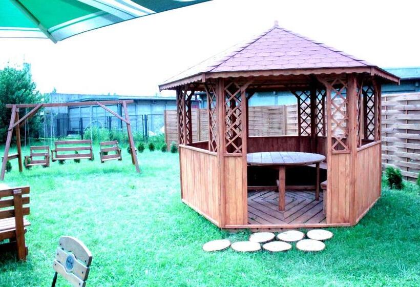 호텔 Zajazd Skorpion B&b