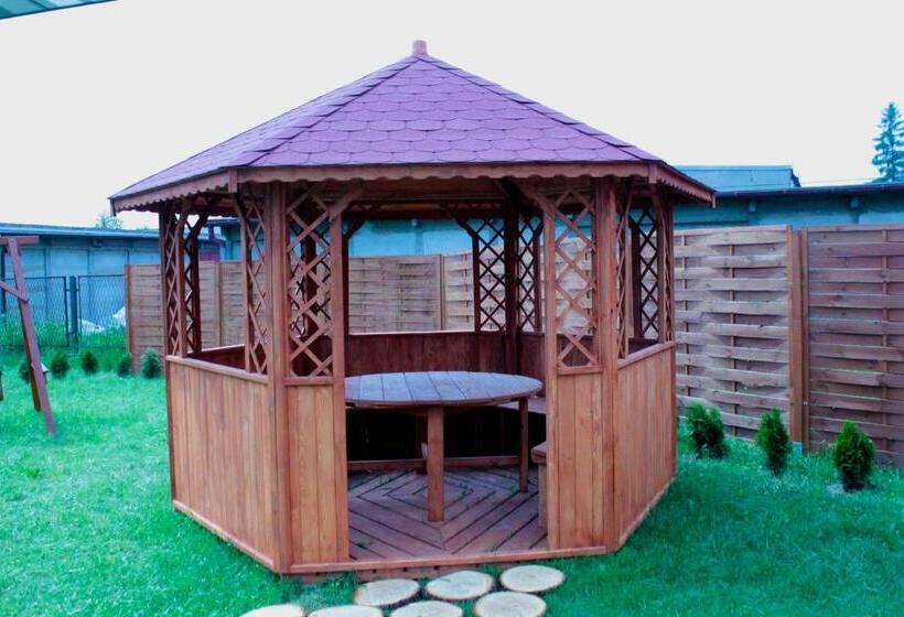 호텔 Zajazd Skorpion B&b