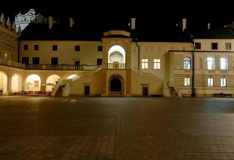 فندق Zamek W Krasiczynie