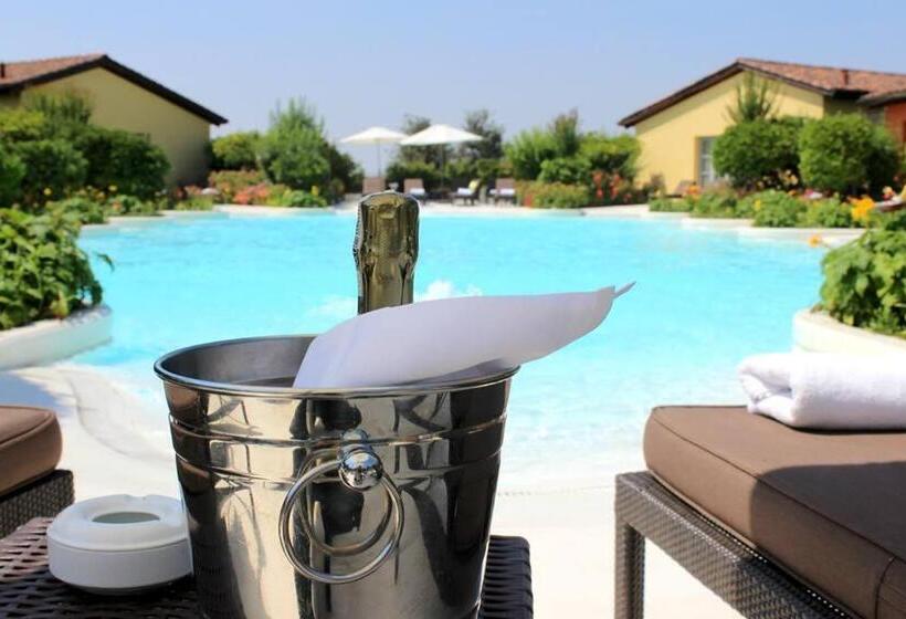 Joia Hotel & Luxury Apartments