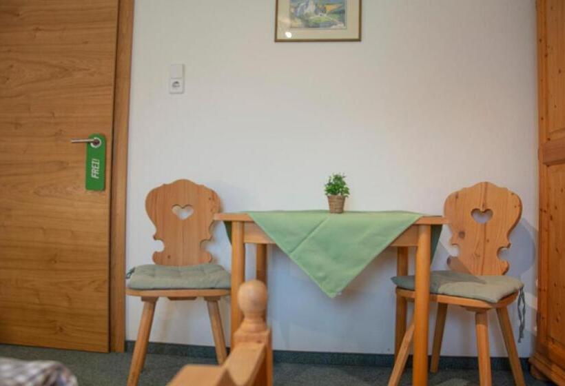 Пансион Gästehaus Familie Gebhard Schädle