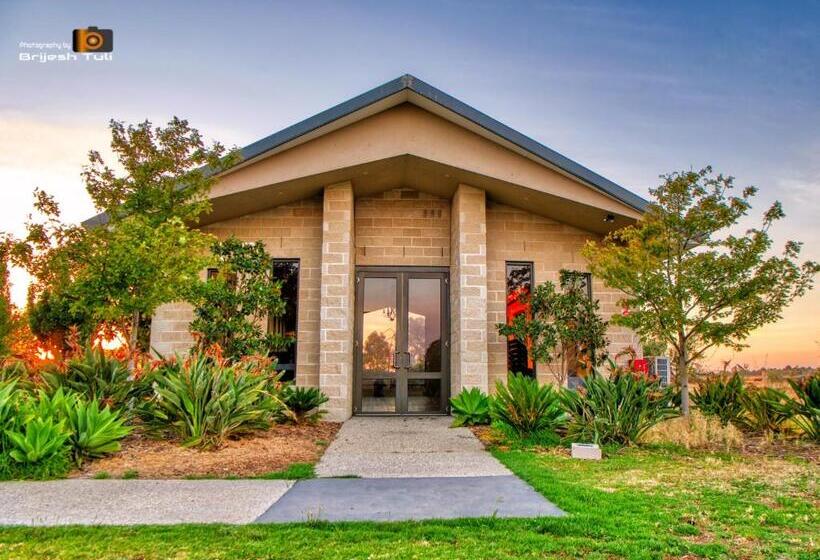 Quality Hotel Point Cook