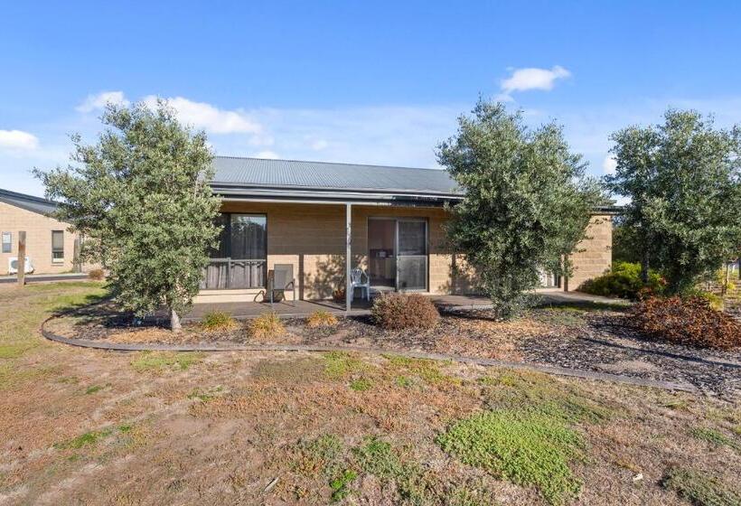 Quality Hotel Point Cook