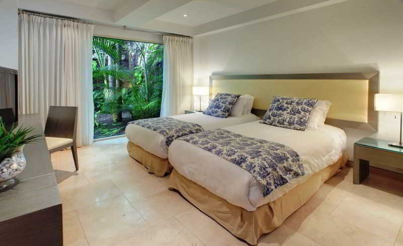 San Diego 974 Suites