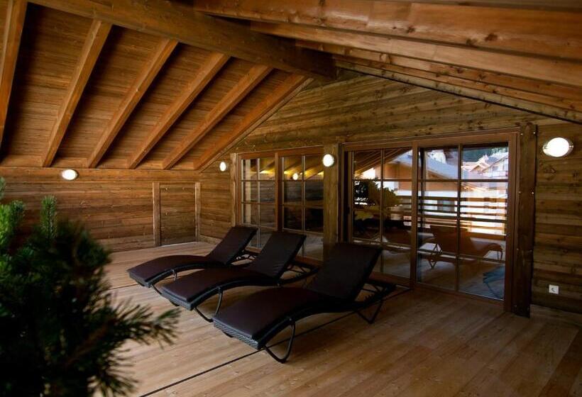 Zin Senfter Residence