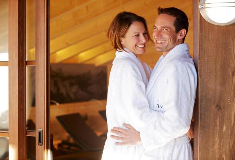 Zin Senfter Residence