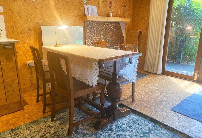 Zen Garden Cottage   Patio & Parking By The Bay