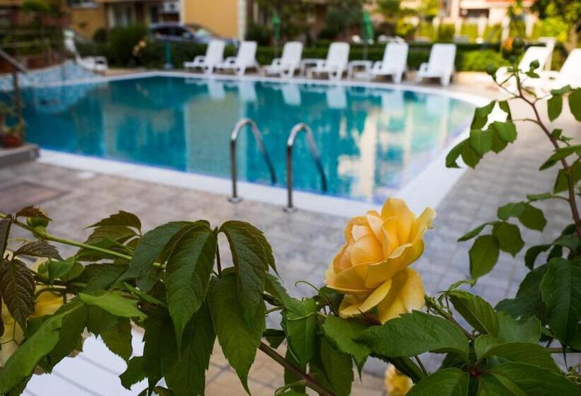 Aquaria Holiday Apartments