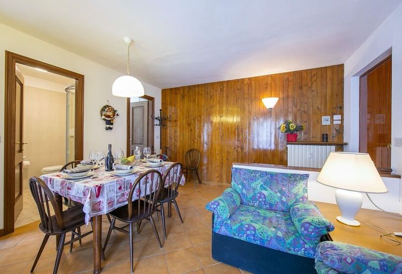 Bramé La Fam 32 Few Steps From Skiing   Happy Rentals