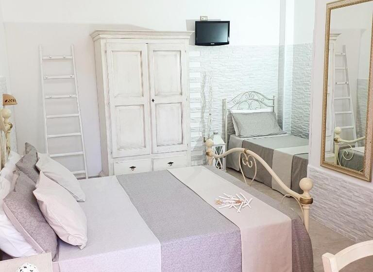 Отель Agriturismo La Rondine