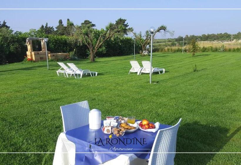 ホテル Agriturismo La Rondine