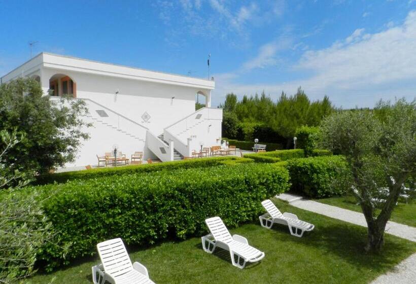 Отель Agriturismo La Rondine