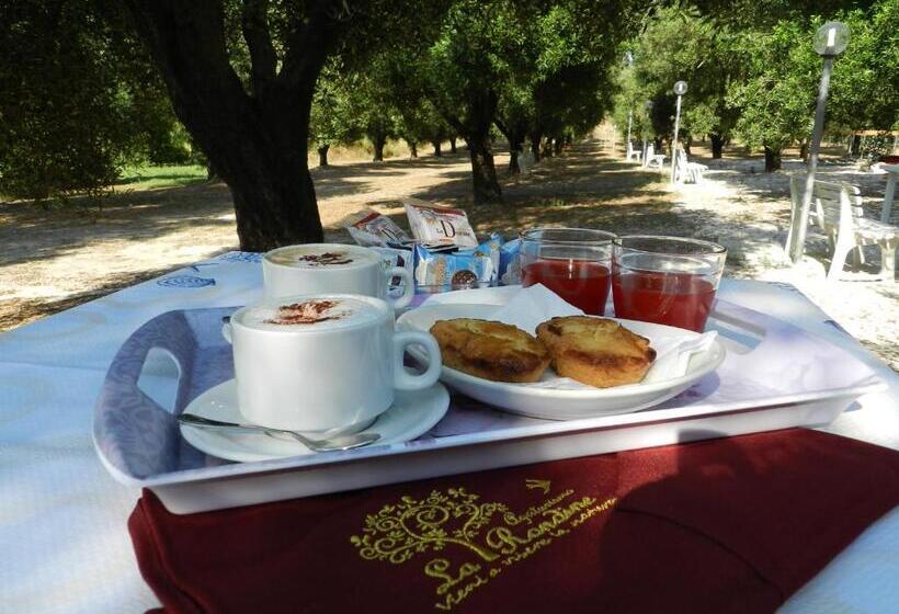 Отель Agriturismo La Rondine