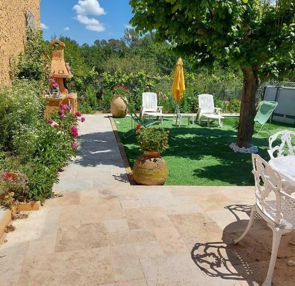 Maison Accueillante Avec Piscine A Forcalqueiret