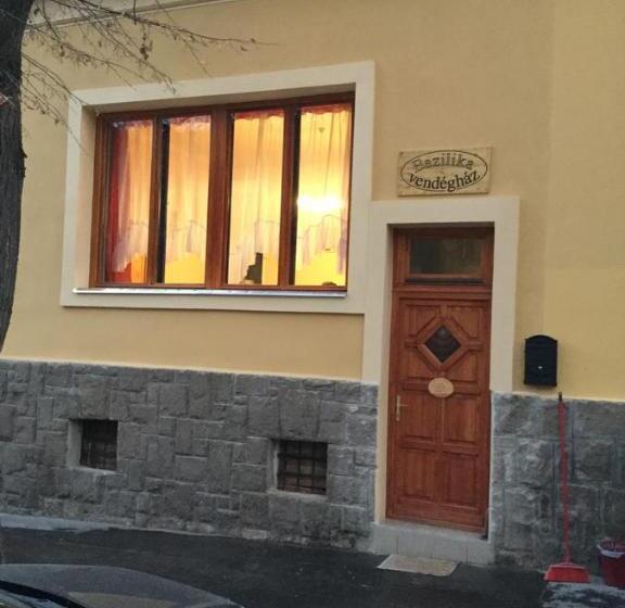 پانسیون Bazilika Vendégház