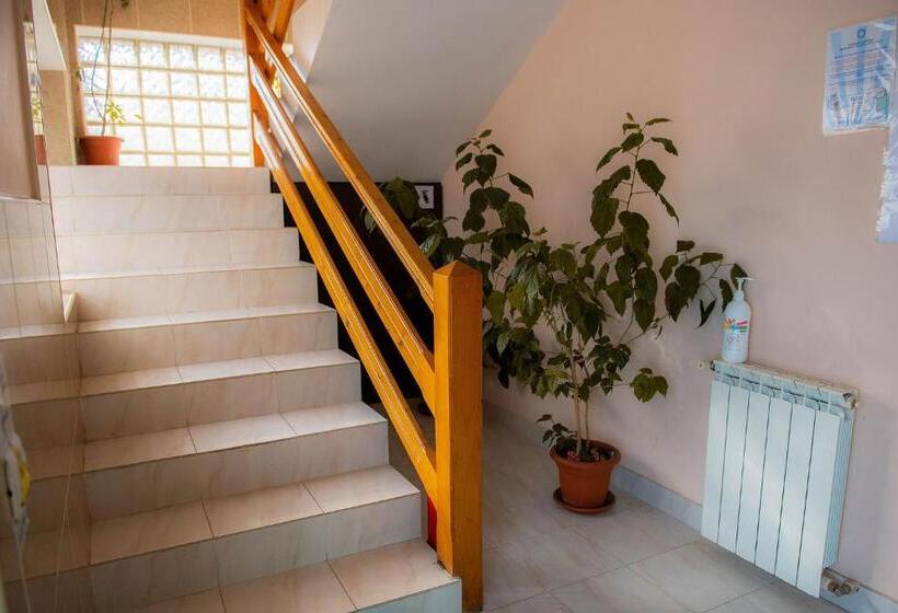 פנסיון Casa Maia