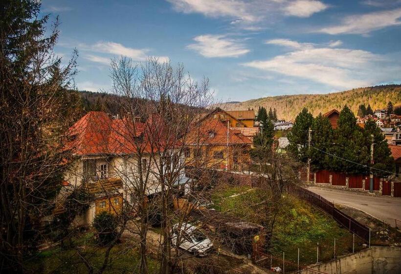 פנסיון Casa Maia