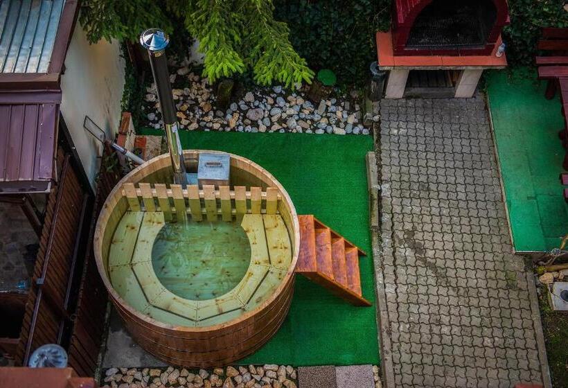 פנסיון Casa Maia