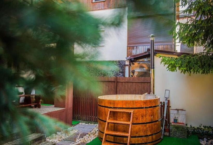 פנסיון Casa Maia