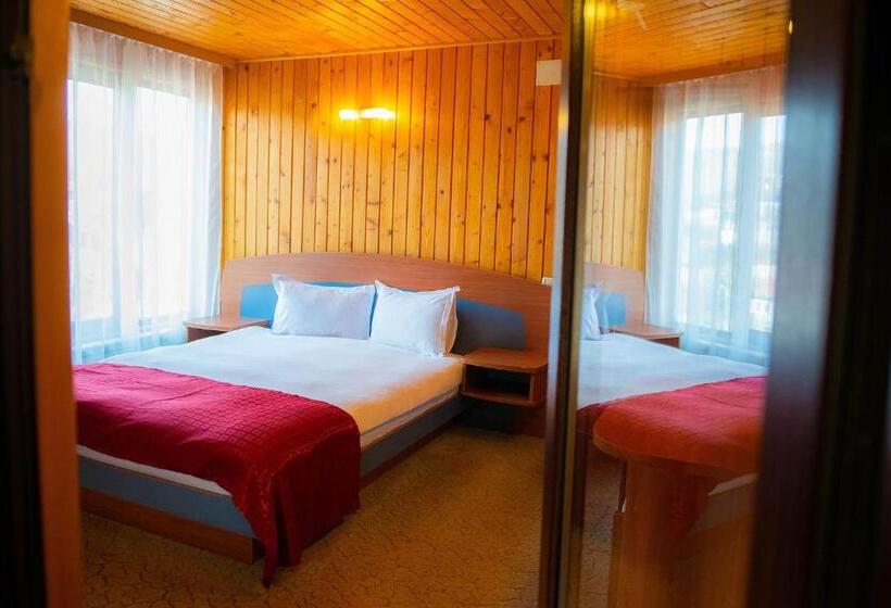 פנסיון Casa Maia