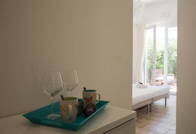 پانسیون Coru E Mari