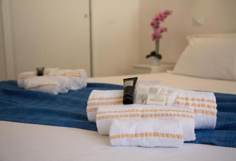 پانسیون Coru E Mari