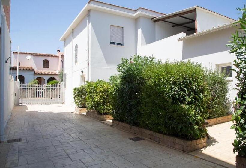 پانسیون Coru E Mari