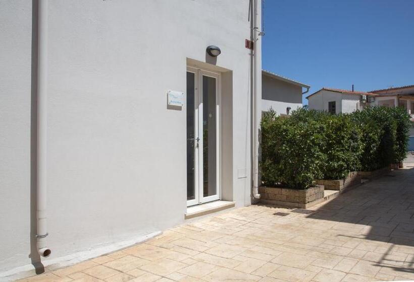 پانسیون Coru E Mari