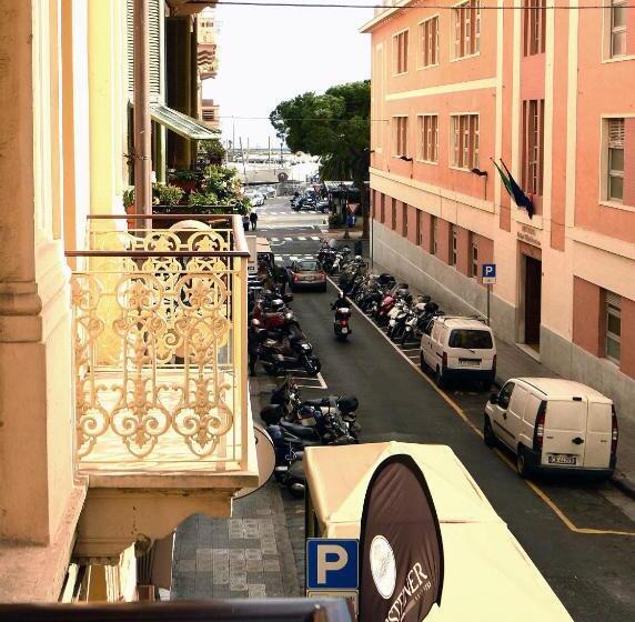 פנסיון Gioberti House