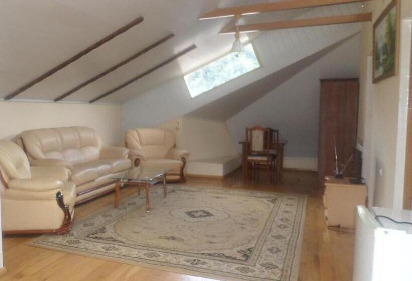 Пансион Guest House Seno