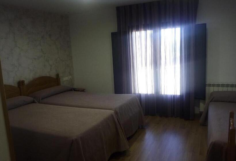 ペンション Hostal Plaza Mayor De Almazán