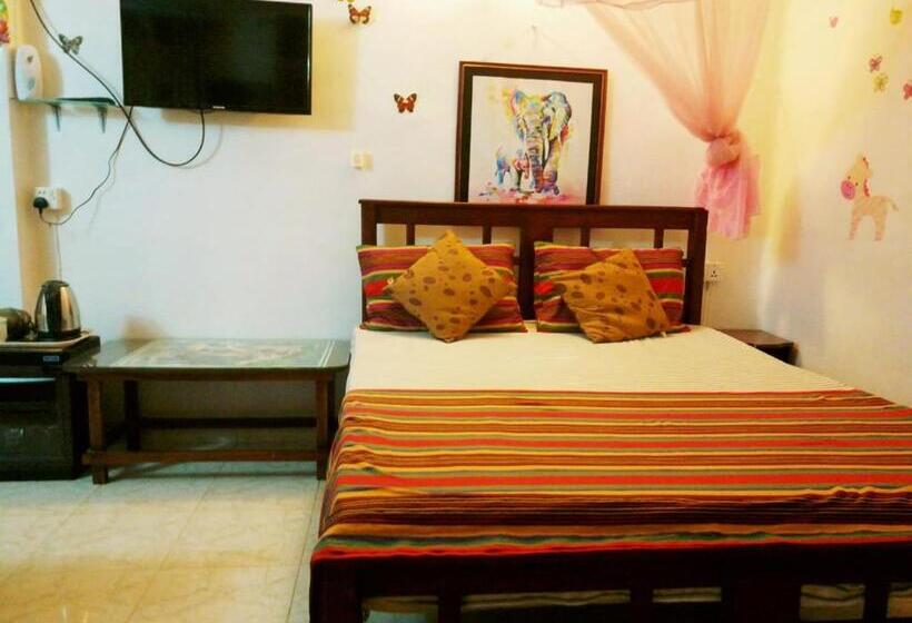 بنسيون Joseph Family Villa