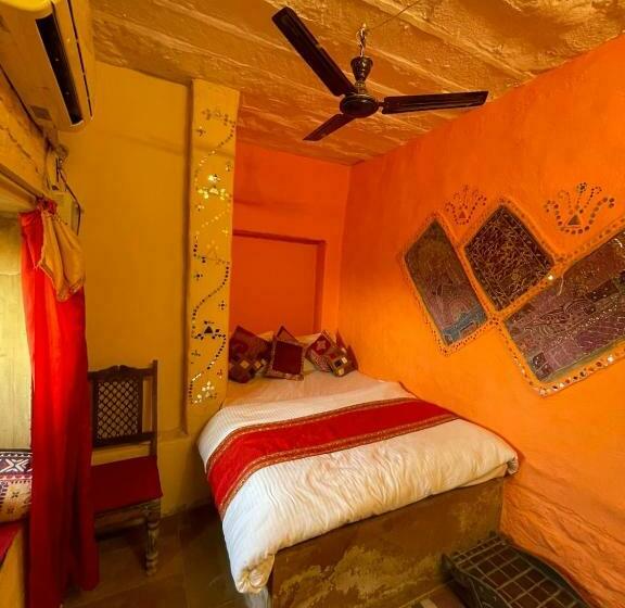 פנסיון Saffron Guest House