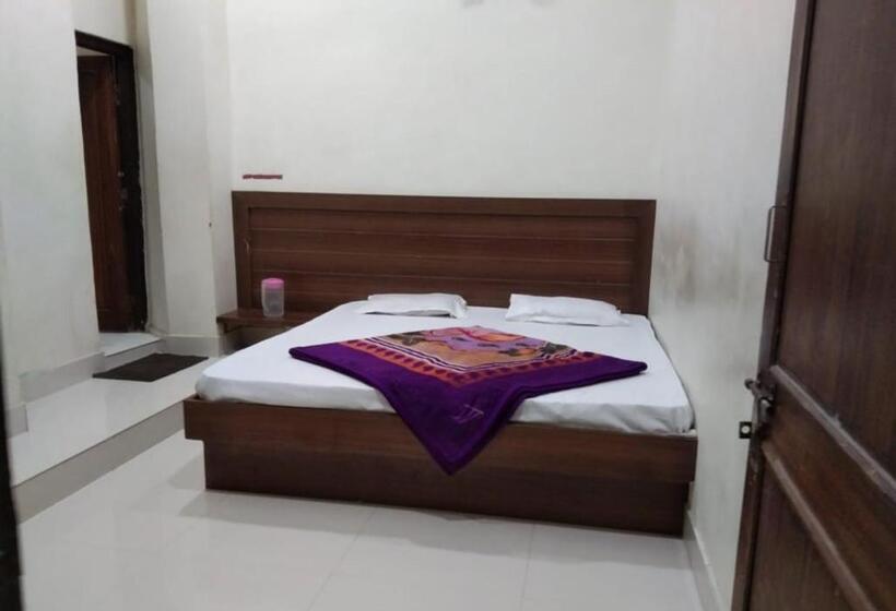 Пансион Sahiba Palace