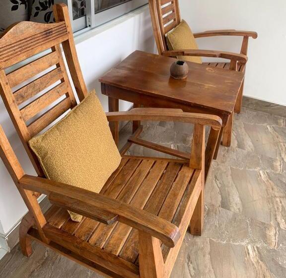 膳宿费 Seven Heaven