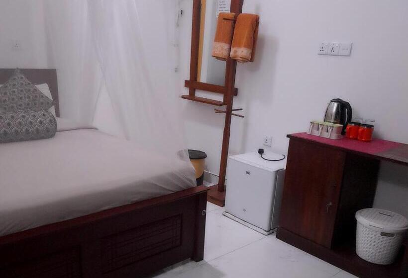 膳宿费 Seven Heaven