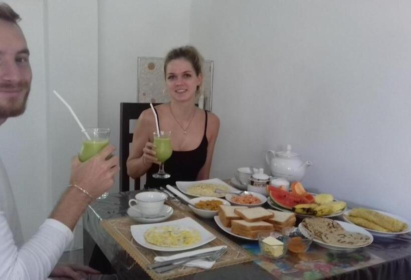 膳宿费 Seven Heaven