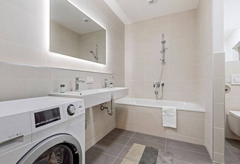 Sky9 Apartments District 3