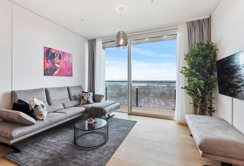 Sky9 Apartments District 3