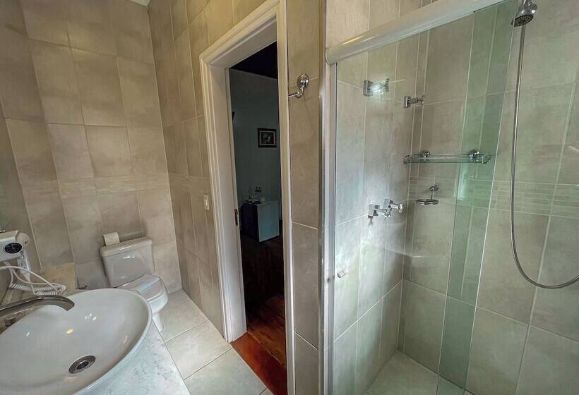 호스텔 Pousada Victoria Villa By Nacional Inn A 800 Metros Da Vila Capivari