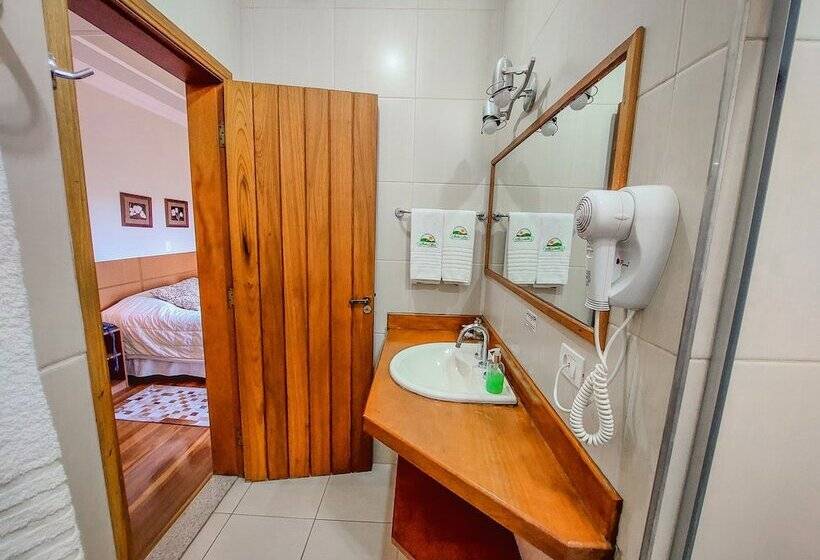 호스텔 Pousada Victoria Villa By Nacional Inn A 800 Metros Da Vila Capivari