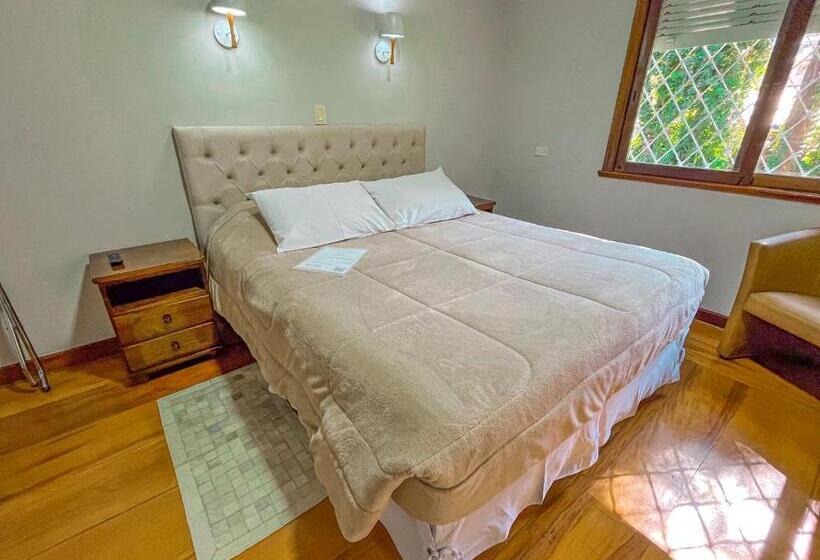 호스텔 Pousada Victoria Villa By Nacional Inn A 800 Metros Da Vila Capivari