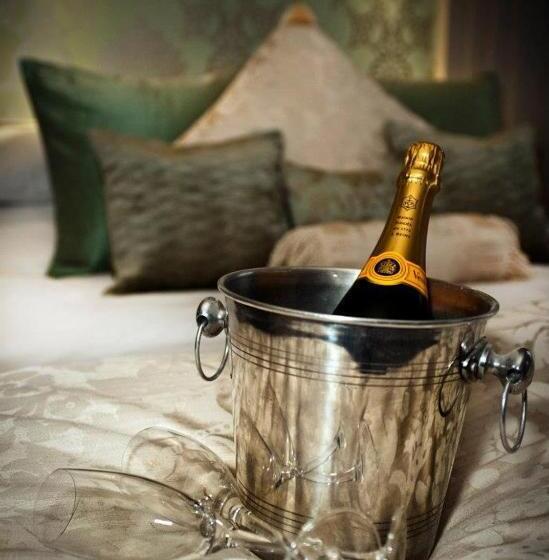 فندق صغير The George Inn