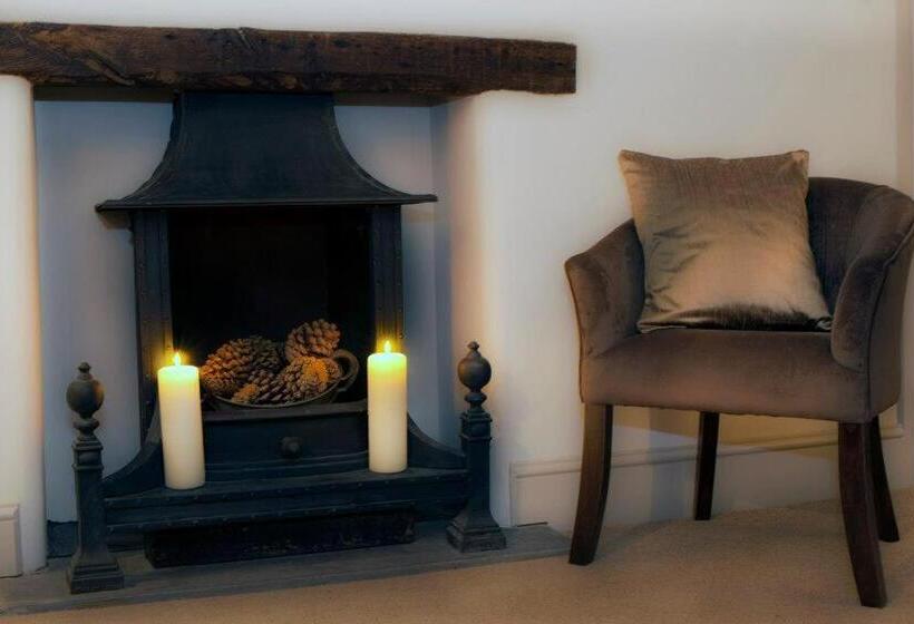 فندق صغير The George Inn