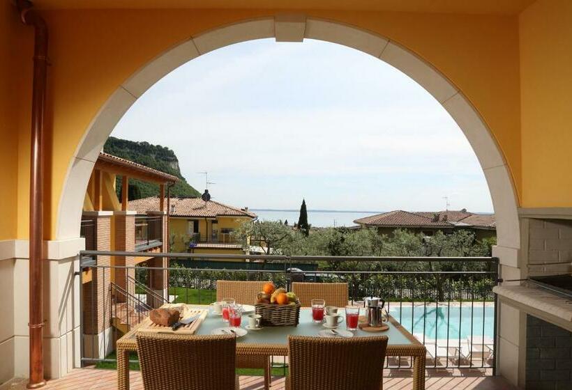 Appartamenti Corte Leonardo