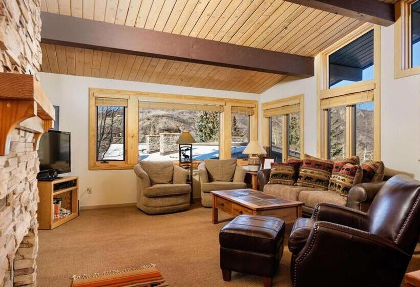 Aspenwood Coraltree Residence Collection