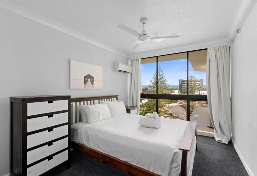 Beachcomber Resort   Official